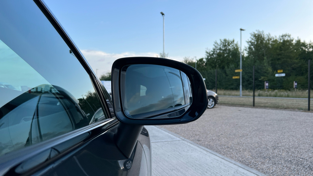 Volvo XC60 Plus Black #41