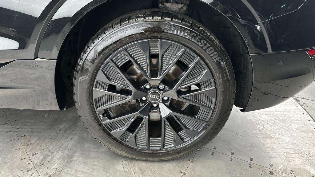 Audi Q8 e tron Black Edition Black #26