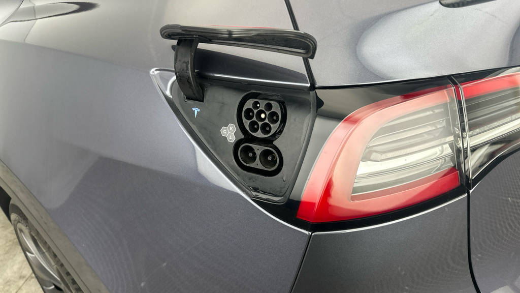 Tesla Model Y Y Base Black #30