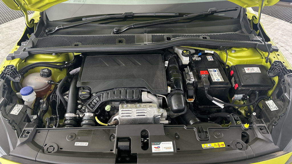 Peugeot 208 1.2 Puretech 100 Gt Black #27