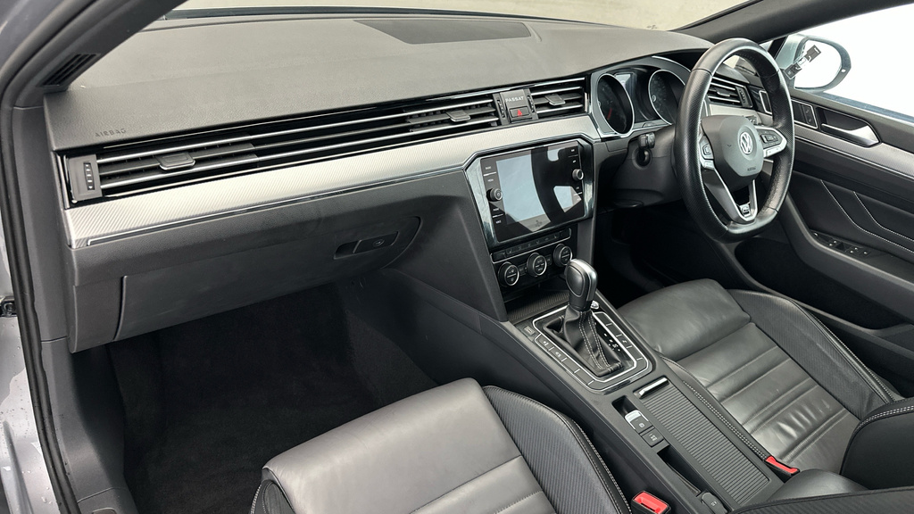Volkswagen Passat Sel Red #12