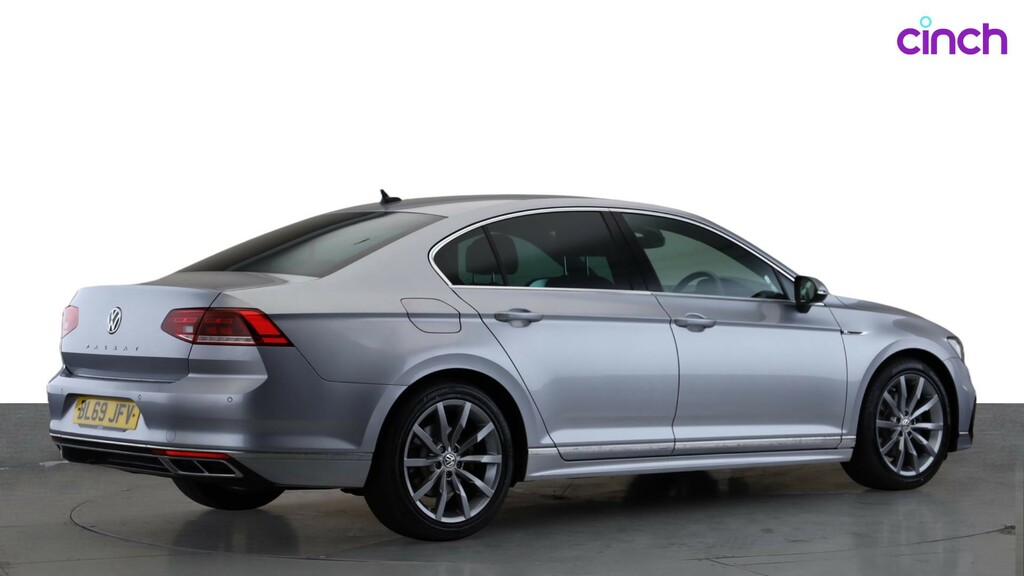 Volkswagen Passat Sel Red #3