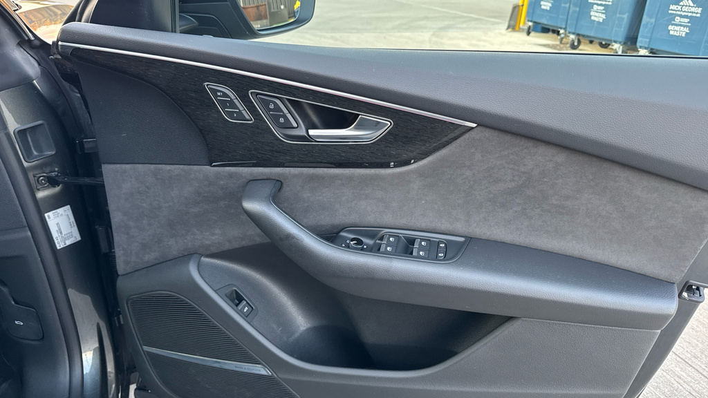 Audi Q8 Tdi V6 S Line Black #32