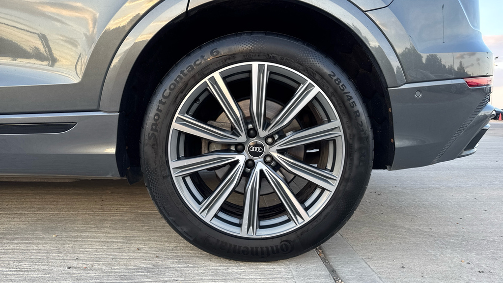 Audi Q8 Tdi V6 S Line Black #19