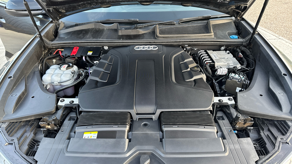 Audi Q8 Tdi V6 S Line Black #16