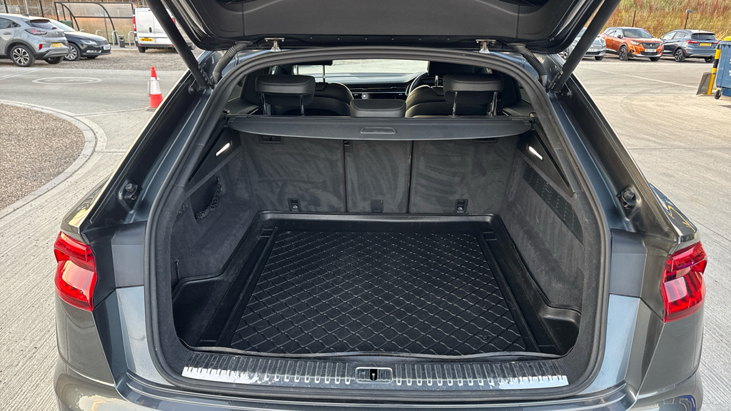 Audi Q8 Tdi V6 S Line Black #15