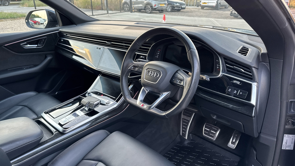 Audi Q8 Tdi V6 S Line Black #9