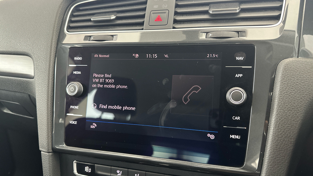Volkswagen e-Golf Hatchback 35.8Kwh E-golf 202070 White #19