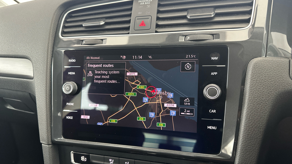 Volkswagen e-Golf Hatchback 35.8Kwh E-golf 202070 White #20