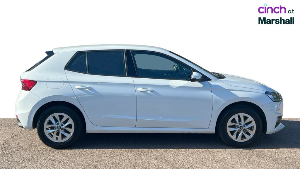 Skoda Fabia Design Edition White #2
