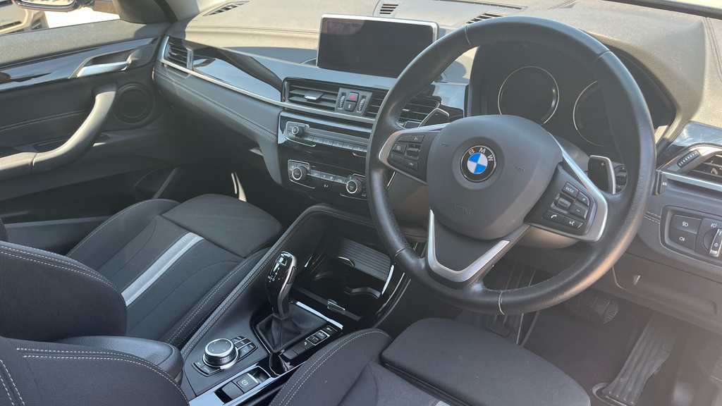BMW X2 Sport Black #9