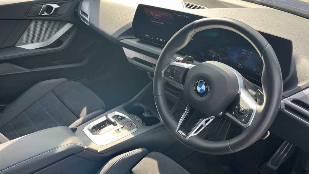 BMW 1 Series Hatchback White #9