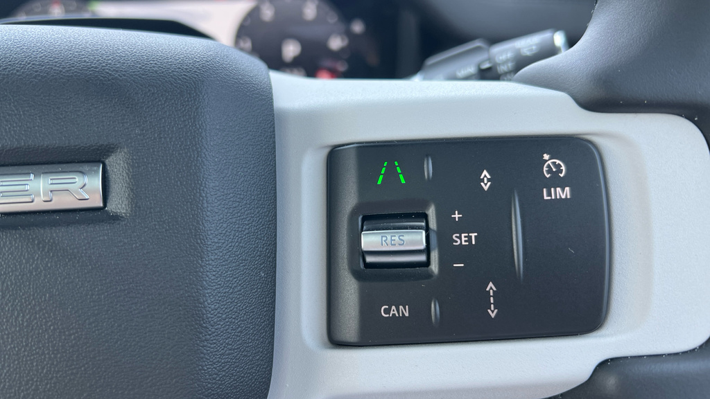 Land Rover Defender X-dynamic Se Red #33