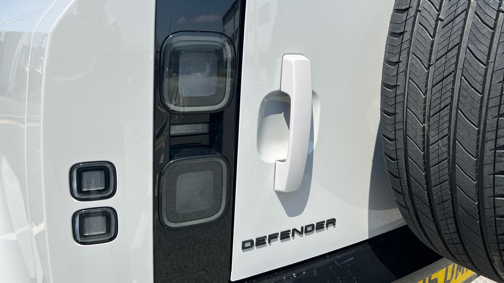 Land Rover Defender X-dynamic Se Red #30