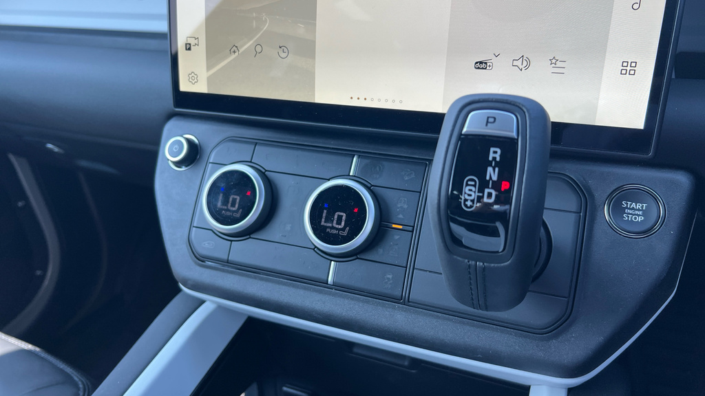 Land Rover Defender X-dynamic Se Red #26