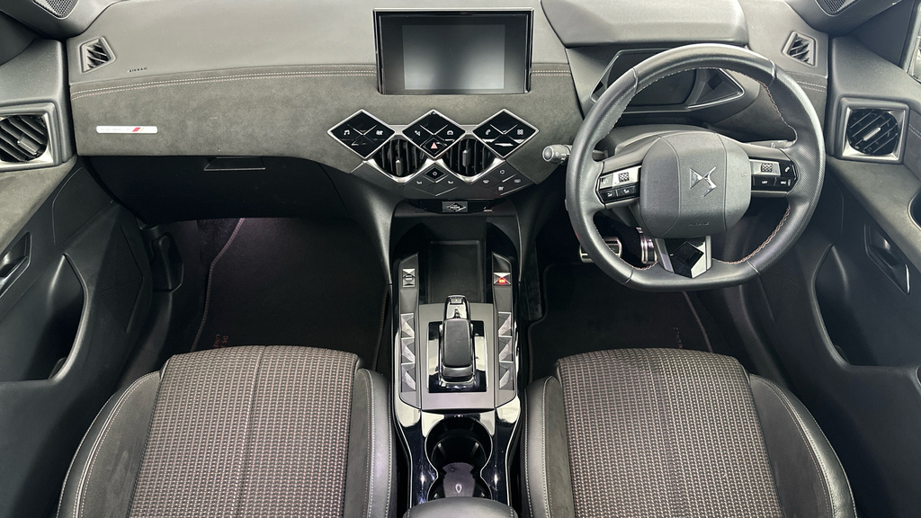 DS DS 3 Crossback 1.2 Puretech Bastille White #17