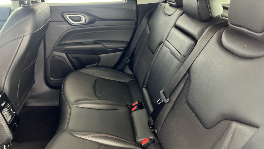Jeep Compass 1.3 T4 Gse 4Xe Phev Trailhawk Red #20