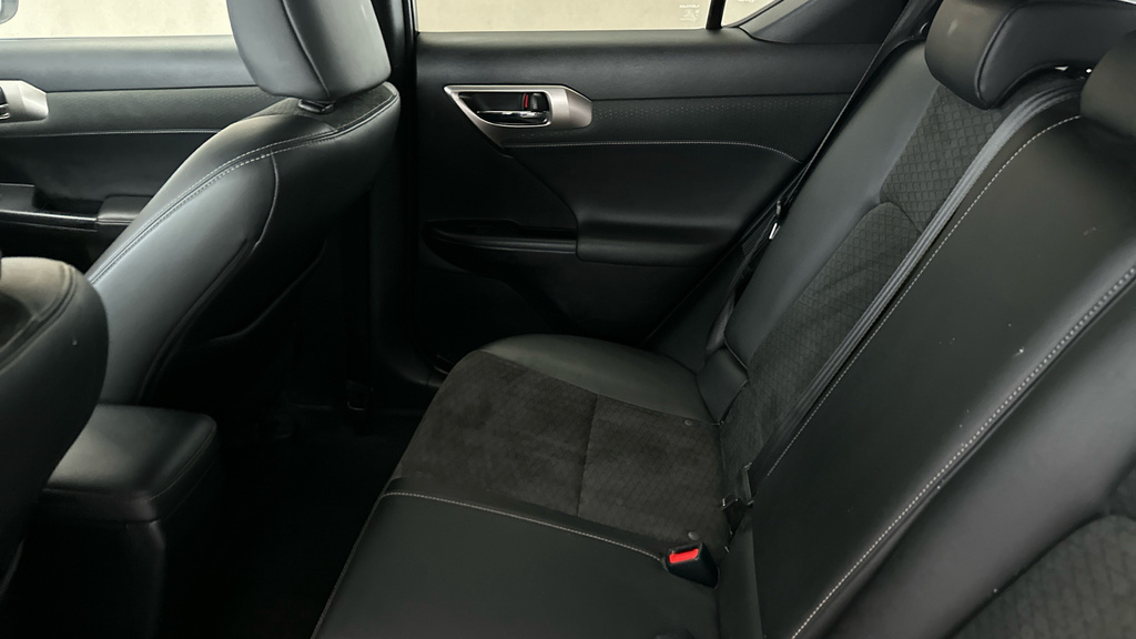 Lexus CT 200H 1.8 Se Cvt Plus Pack Black #20