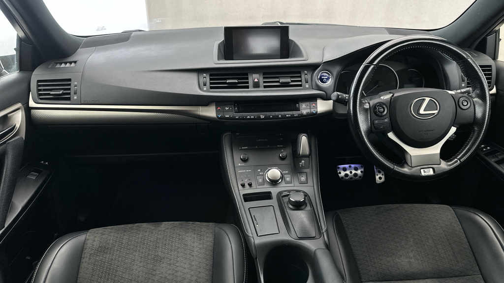 Lexus CT 200H 1.8 Se Cvt Plus Pack Black #13