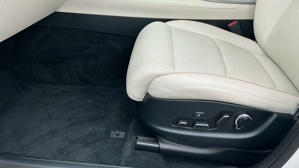 Genesis GV70 2.2D Luxury Suv Silver #39