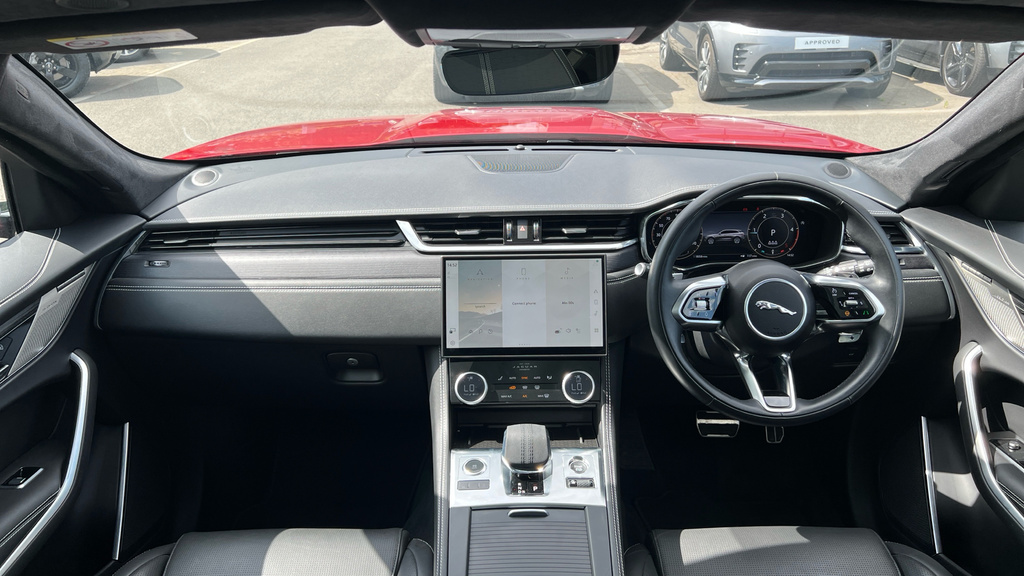 Jaguar F-Pace D200 R-dynamic Hse Black 90Th Anniversary Black #27