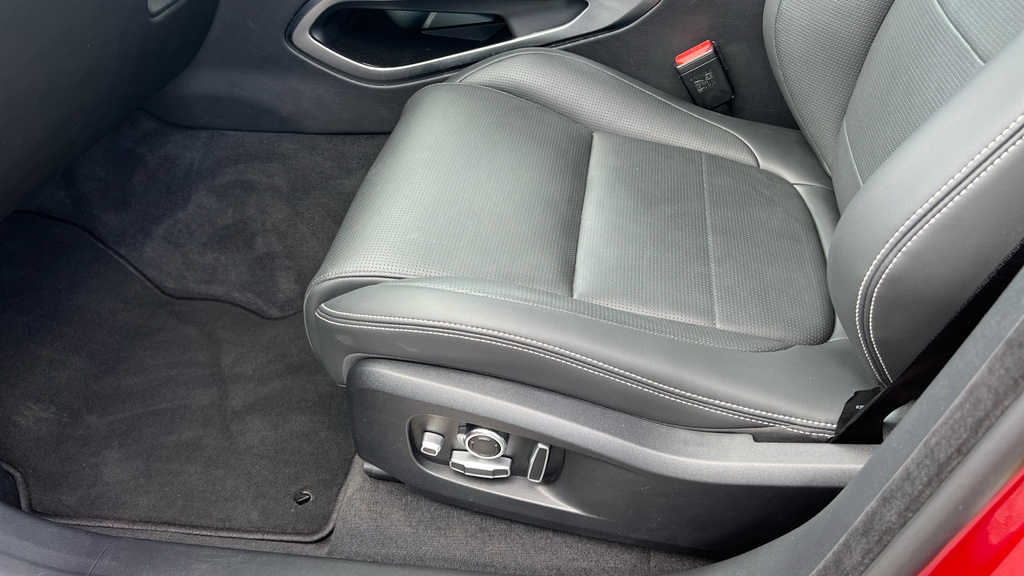 Jaguar F-Pace D200 R-dynamic Hse Black 90Th Anniversary Black #41