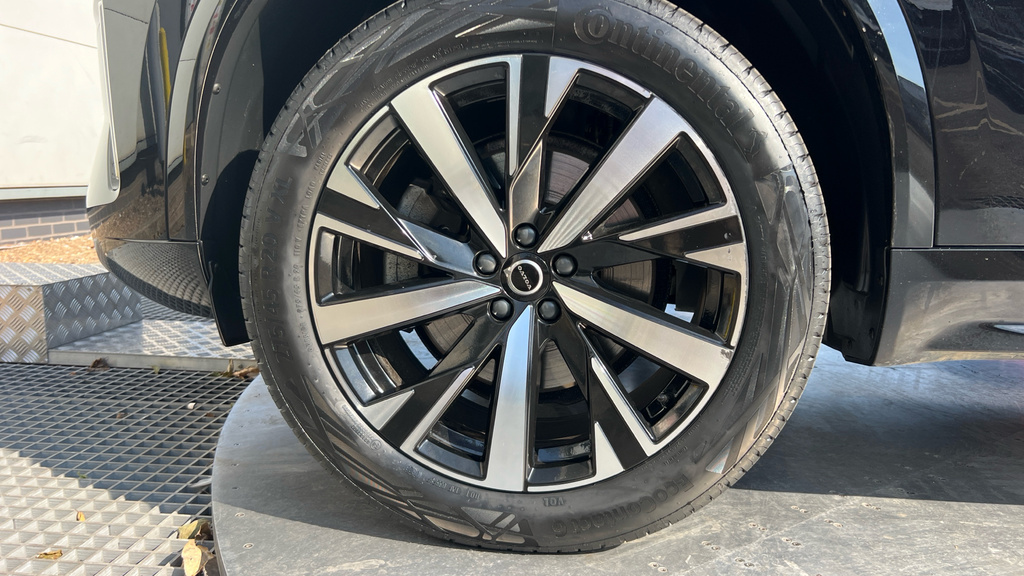 Volvo XC90 2.0 B5 P Core Grey #24