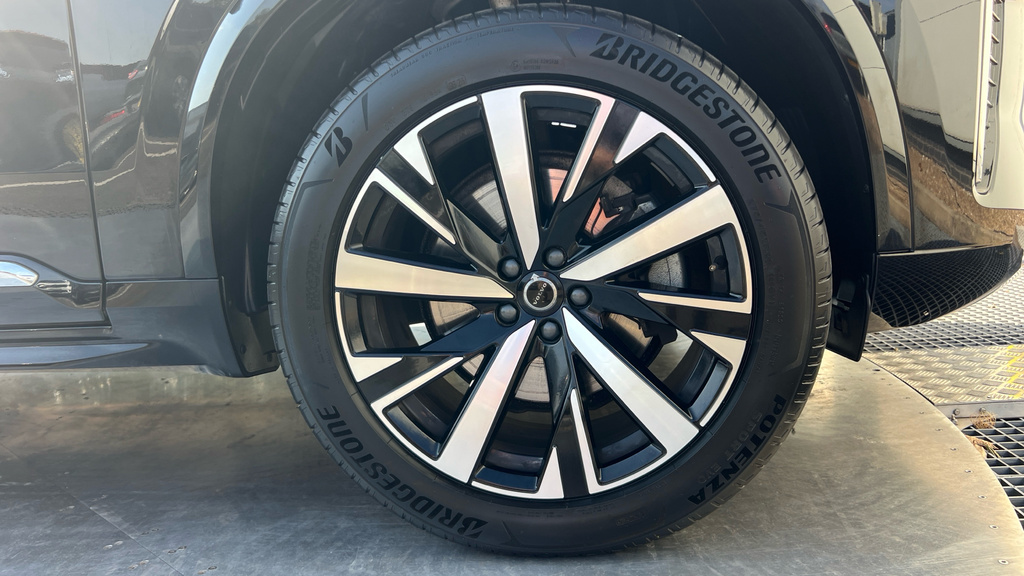 Volvo XC90 2.0 B5 P Core Grey #21
