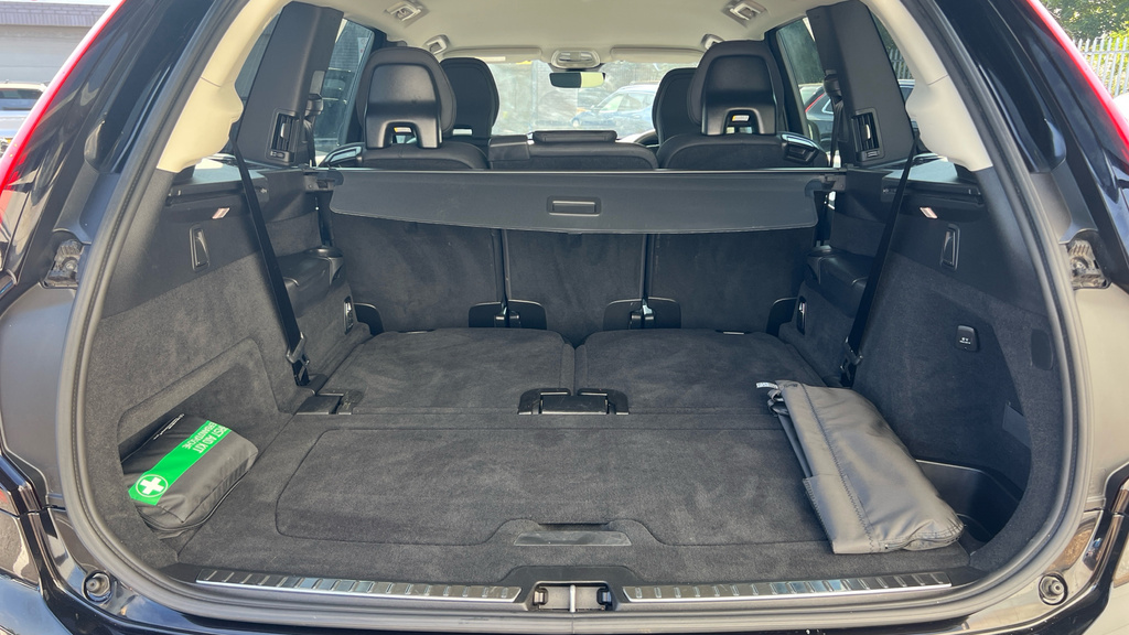 Volvo XC90 2.0 B5 P Core Grey #19