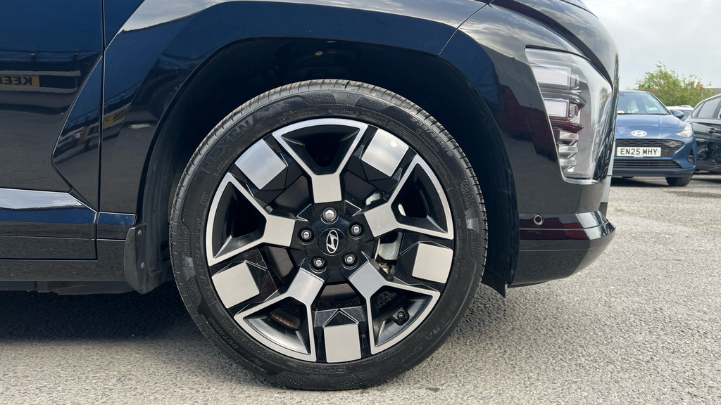 Hyundai Kona Hatchback Silver #43