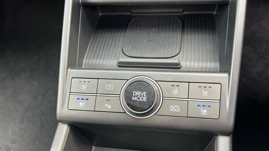 Hyundai Kona Hatchback Silver #28