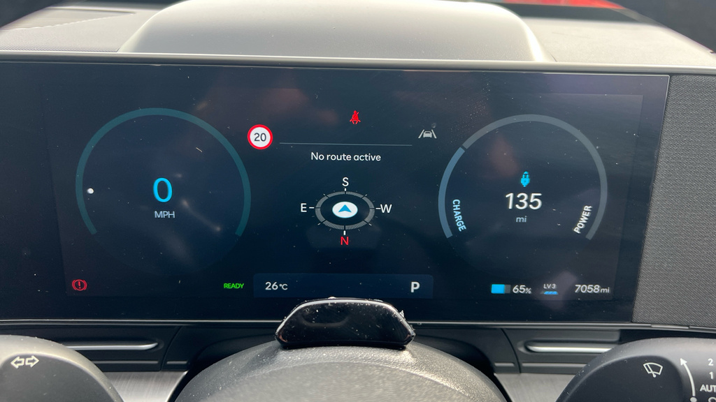 Hyundai Kona Hatchback Silver #32