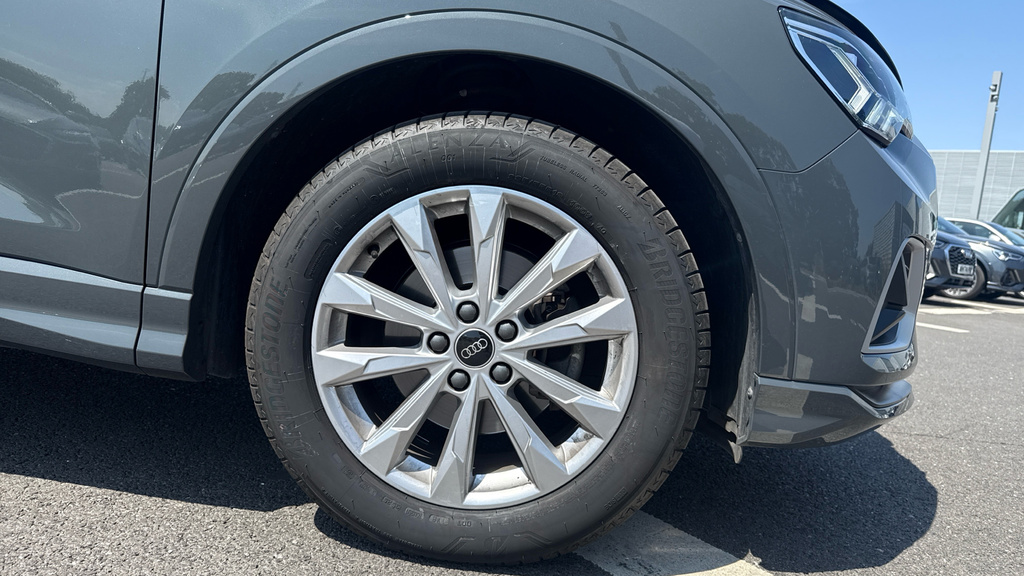 Audi Q3 45 Tfsi E Technik S Tronic White #17