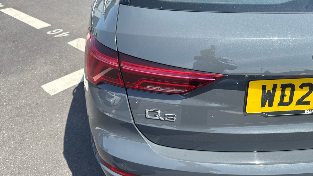Audi Q3 45 Tfsi E Technik S Tronic White #21