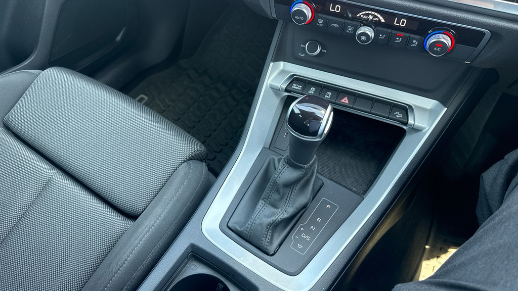 Audi Q3 45 Tfsi E Technik S Tronic White #25
