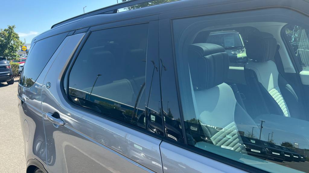 Land Rover Discovery D350 Dynamic Hse Eiger Grey Grey #46