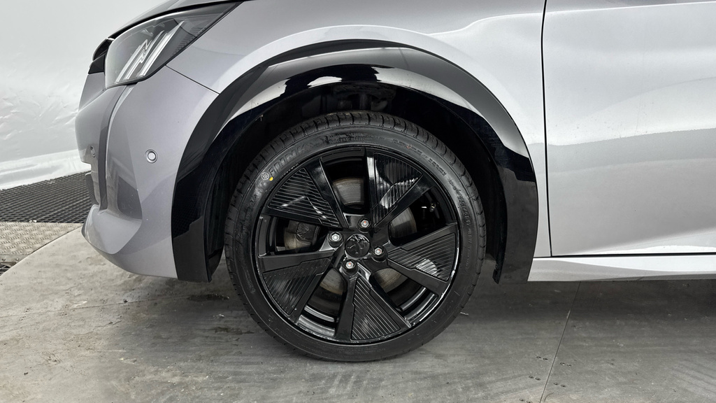 Peugeot e-208 Hatchback Black #19