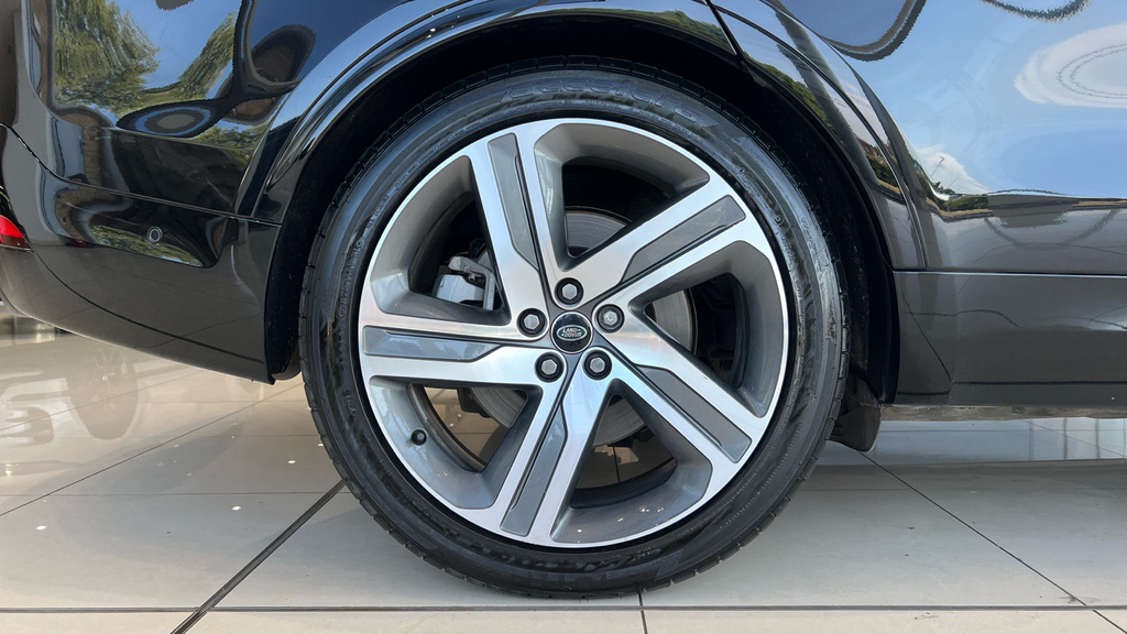 Land Rover Discovery Dynamic Se Red #18