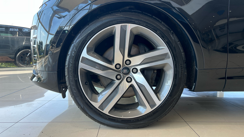 Land Rover Discovery Dynamic Se Red #16