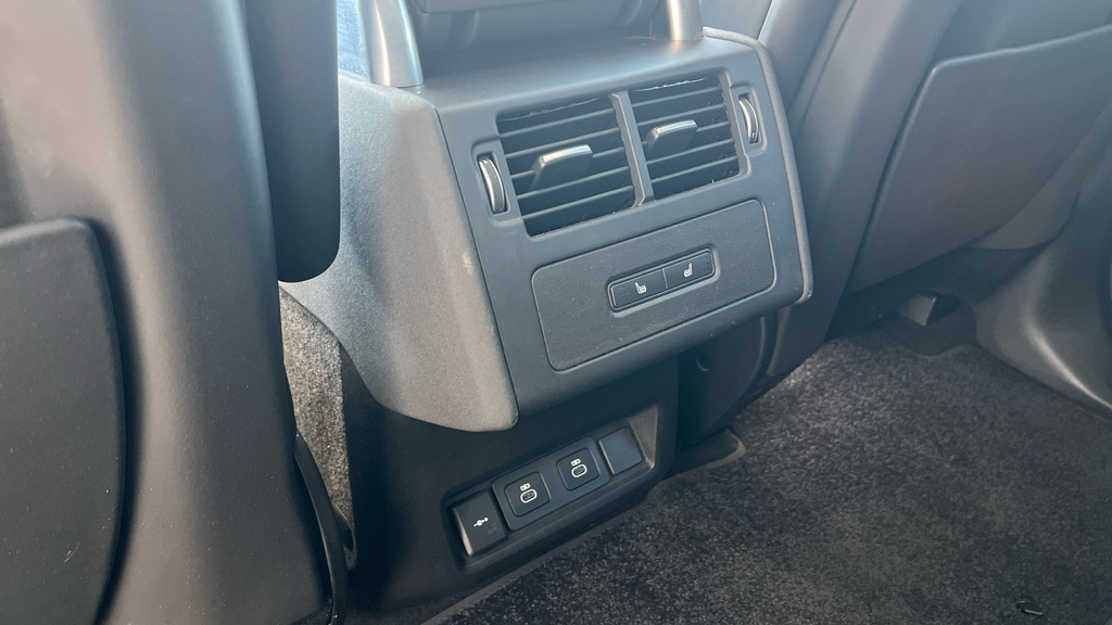 Land Rover Discovery Dynamic Se Red #47