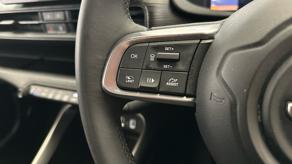 Jeep Avenger 1.2 E-hybrid Mhev Summit E-dct Infotainment Pa Black #16