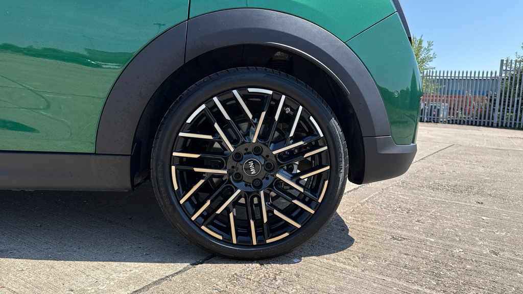 Mini Hatch 190Kw John Cooper Works 54Kwh #31