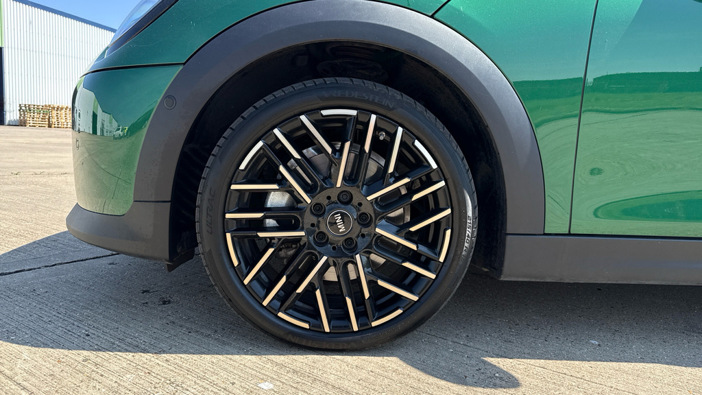 Mini Hatch 190Kw John Cooper Works 54Kwh #30