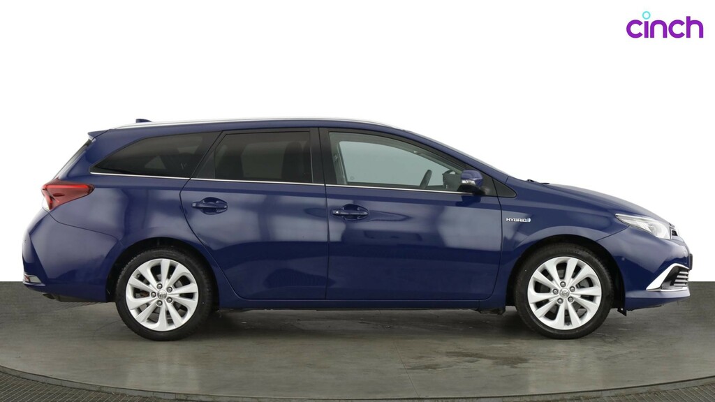 Toyota Auris Icon Tech White #2