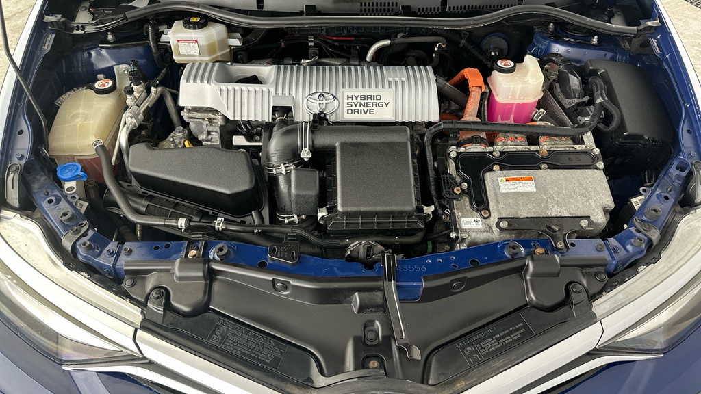 Toyota Auris Icon Tech White #23