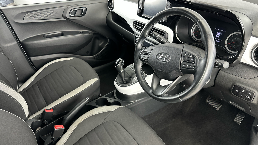 Hyundai I10 Hatchback Black #9