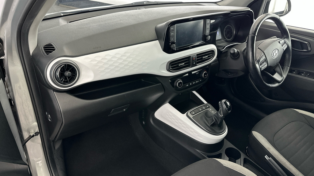 Hyundai I10 Hatchback Black #10