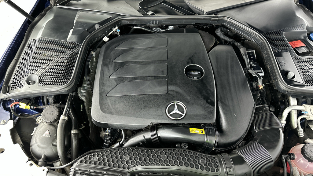 Mercedes-Benz C Class  White #22
