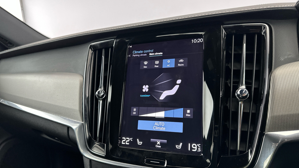 Volvo S90 Saloon Blue #21