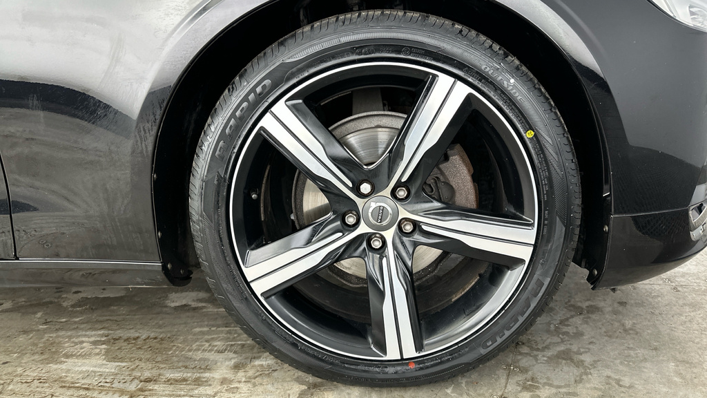 Volvo S90 Saloon Blue #31